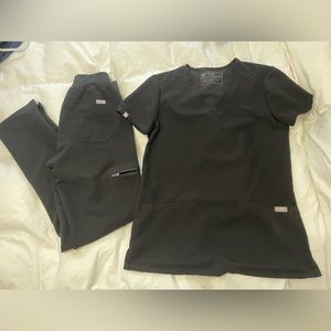 FIGS XXS Casma Scrub Top and XXS High Waisted Yola Scrub Pants